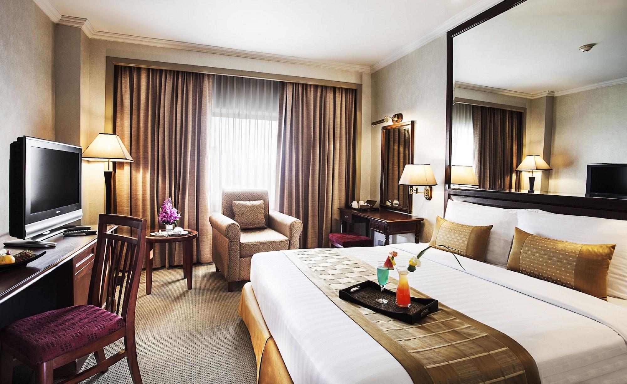 Arnoma Khách sạn 4*