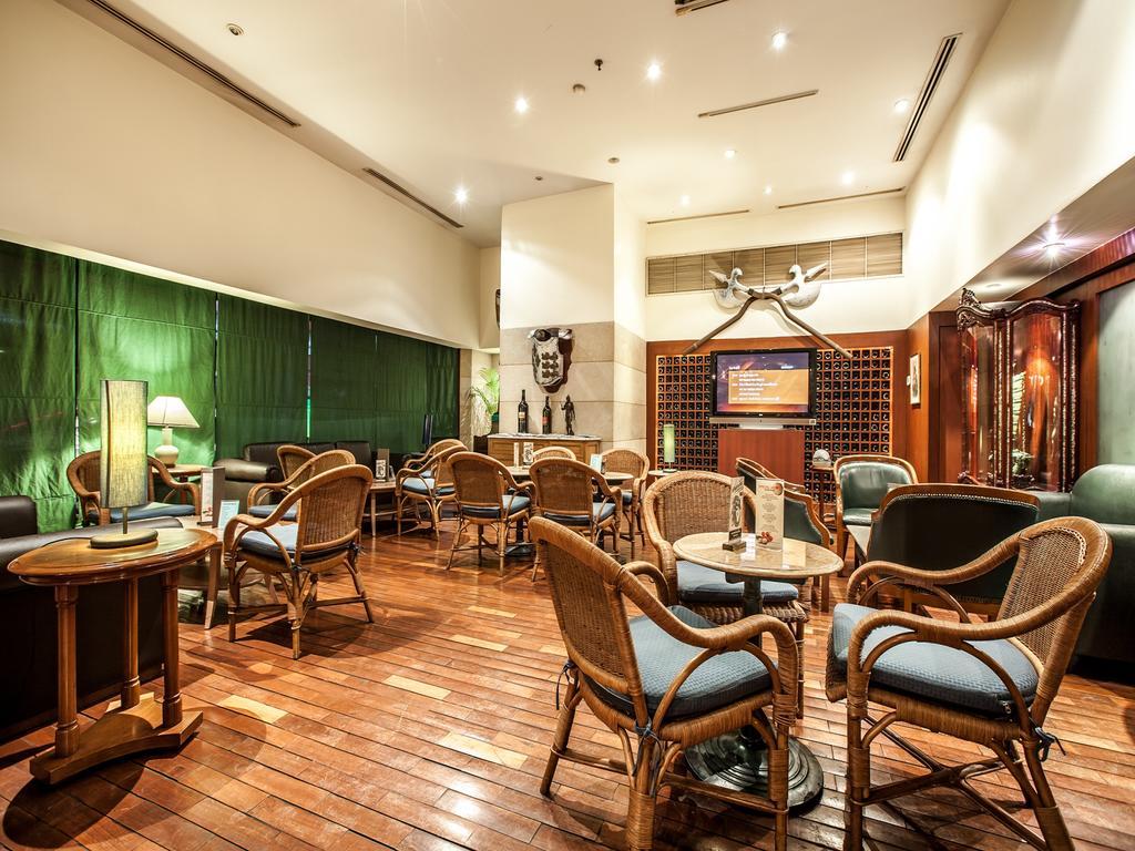 Khách sạn Arnoma 4*
